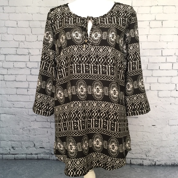 Black and White Pattern Blouse Size XL - Picture 1 of 8